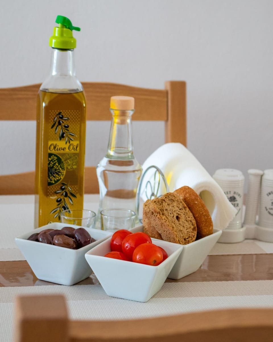 Food and drinks, Food