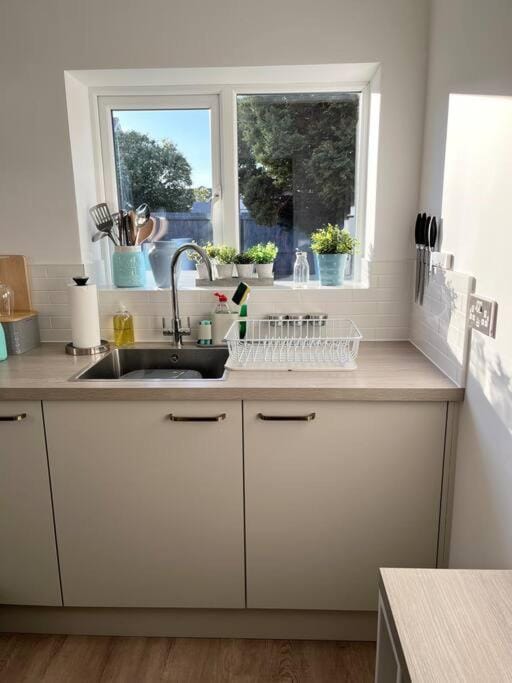 Beach home with garden, close to New Forest House in Bournemouth