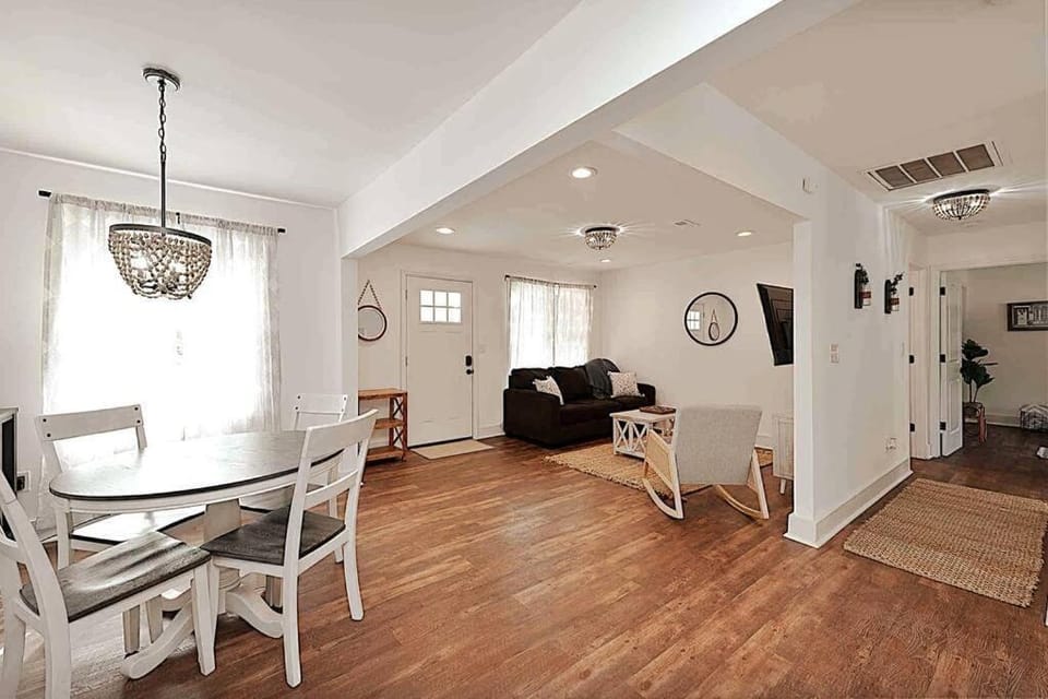 Millcreek Cottage Minutes from Downtown Wilmington House in Brunswick County
