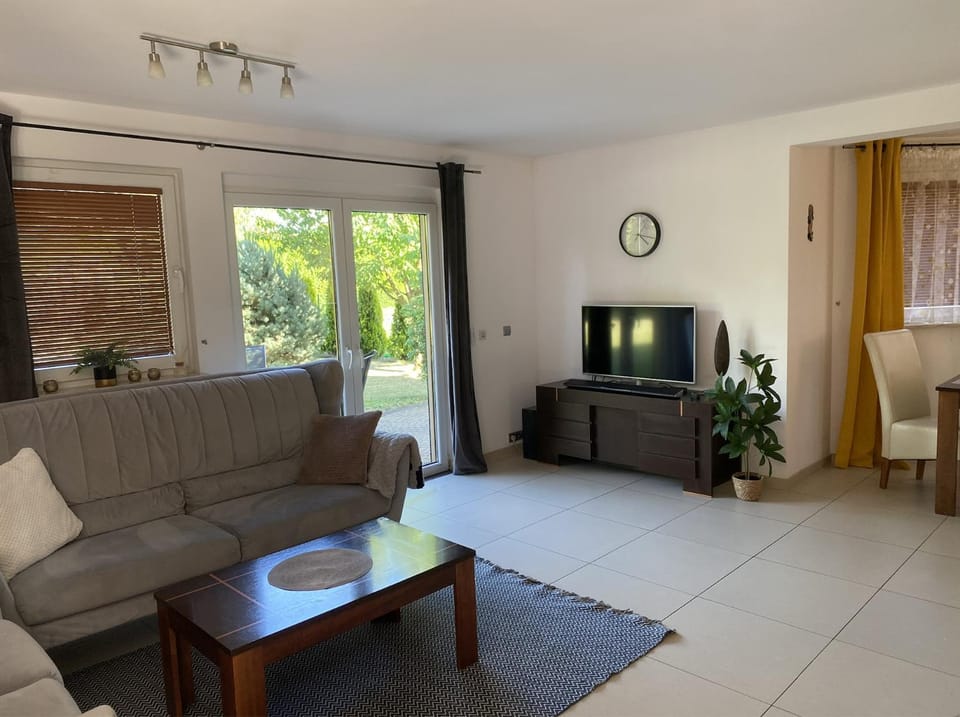 4 Bedroom family house with access to a hot tub Apartment in Poland