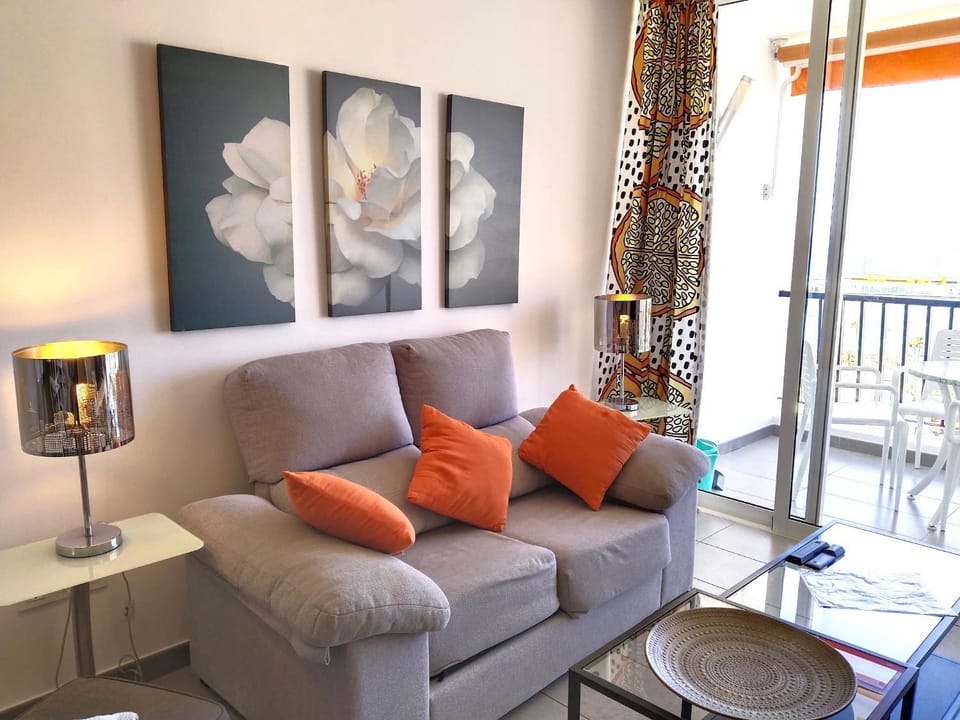 Appartement Orange trees vue mer panoramique 150m des plages Apartment in Los Cristianos