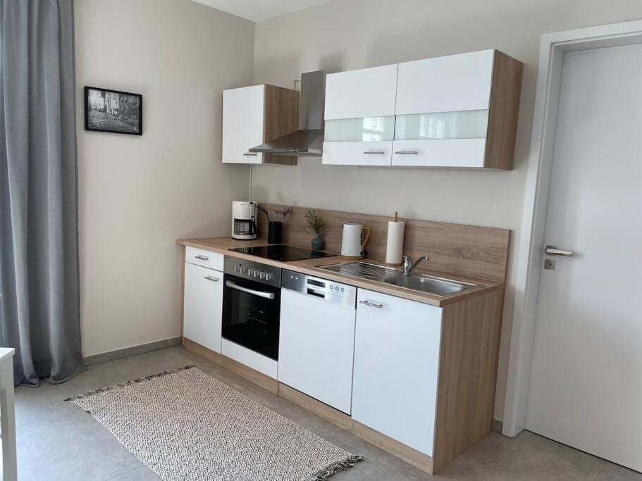 Kitchen or kitchenette, Photo of the whole room
