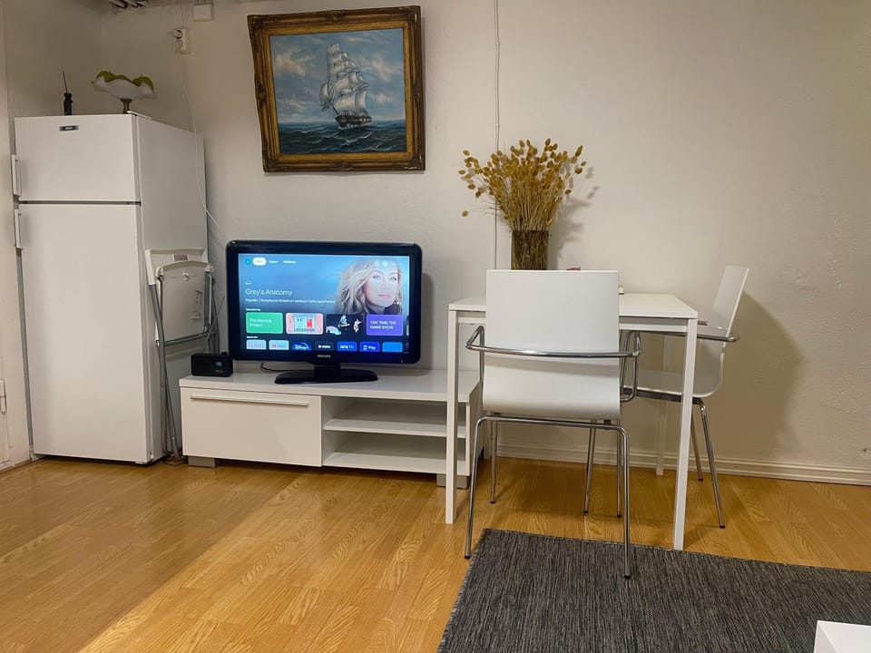 TV and multimedia, Kitchen or kitchenette