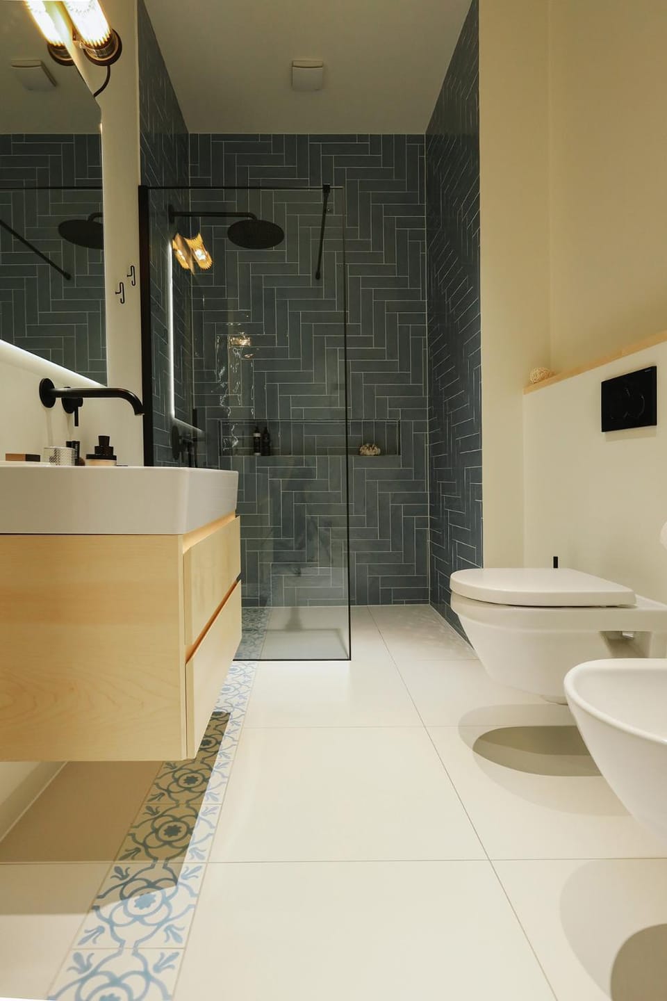 Shower, Toilet, Bathroom, bidet