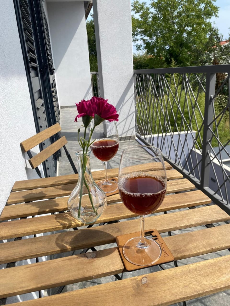 Balcony/Terrace, Drinks