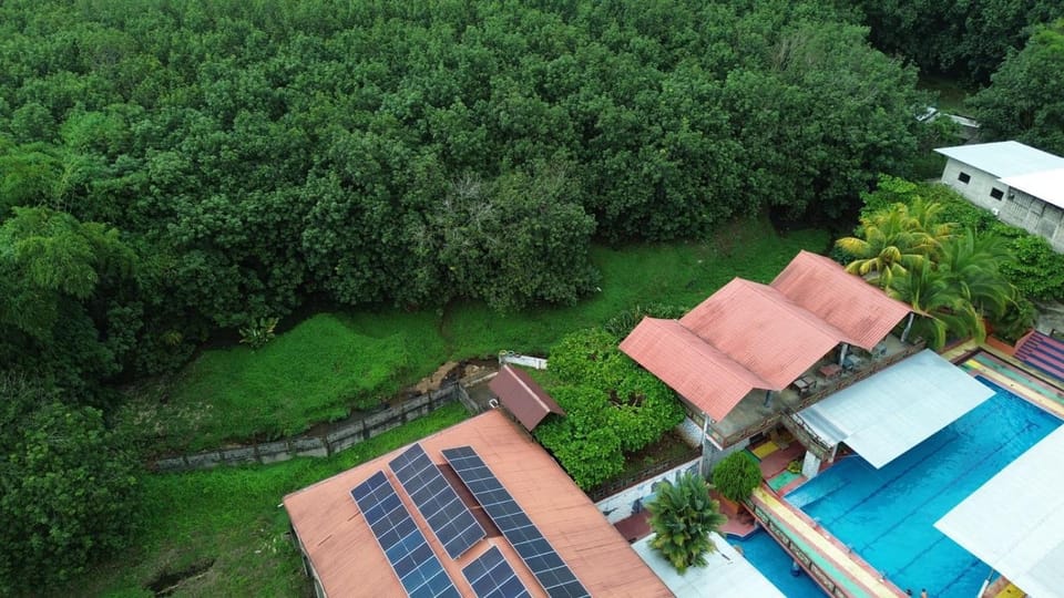 Bird's eye view, Pool view