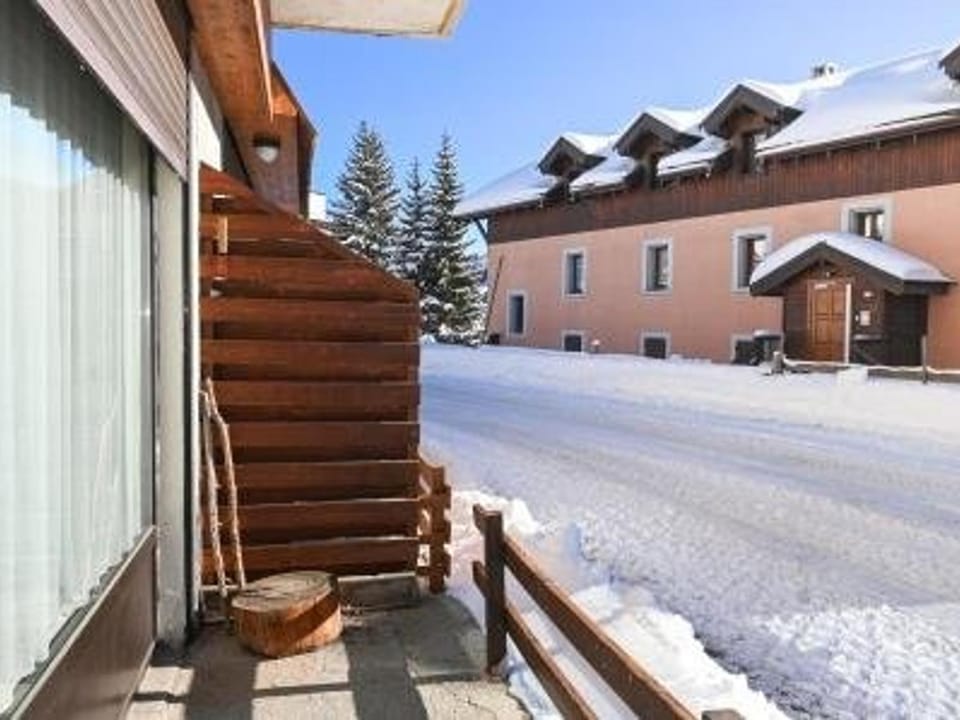 Charmant studio 4 pers, accès parking direct, proche pistes et services - FR-1-266-194 Apartment in Montgenèvre