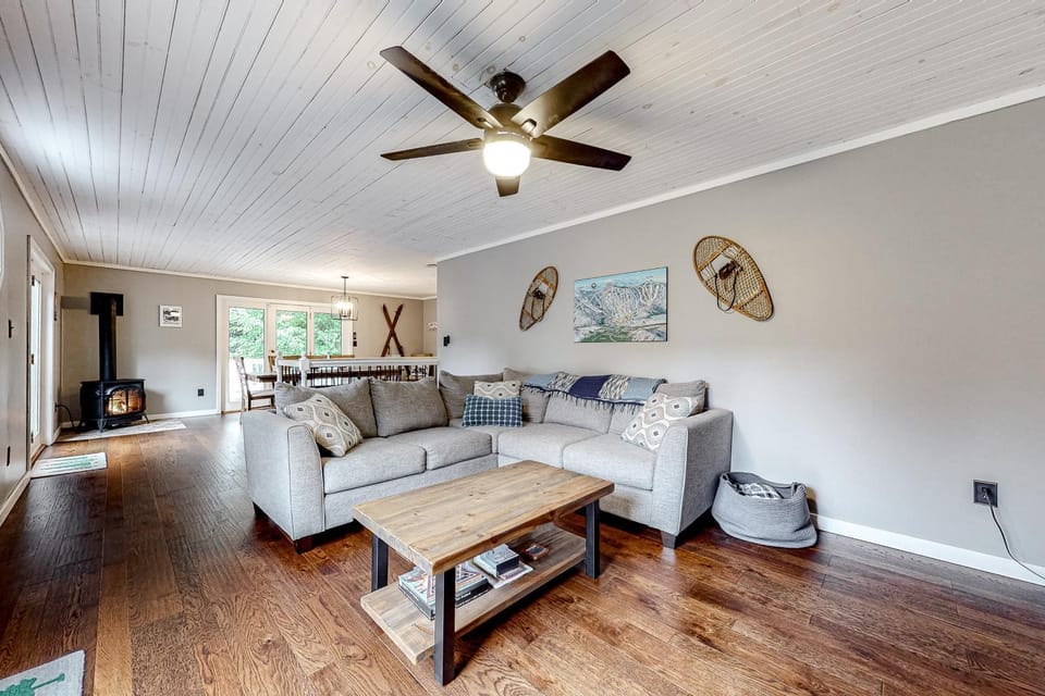 Apres Chalet House in Twin Mountain