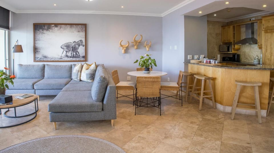 Kitchen or kitchenette, Living room, Dining area