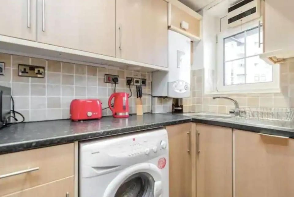 APlaceToStay Central London apartment, Zone 1 BAK Vacation rental in London Borough of Southwark