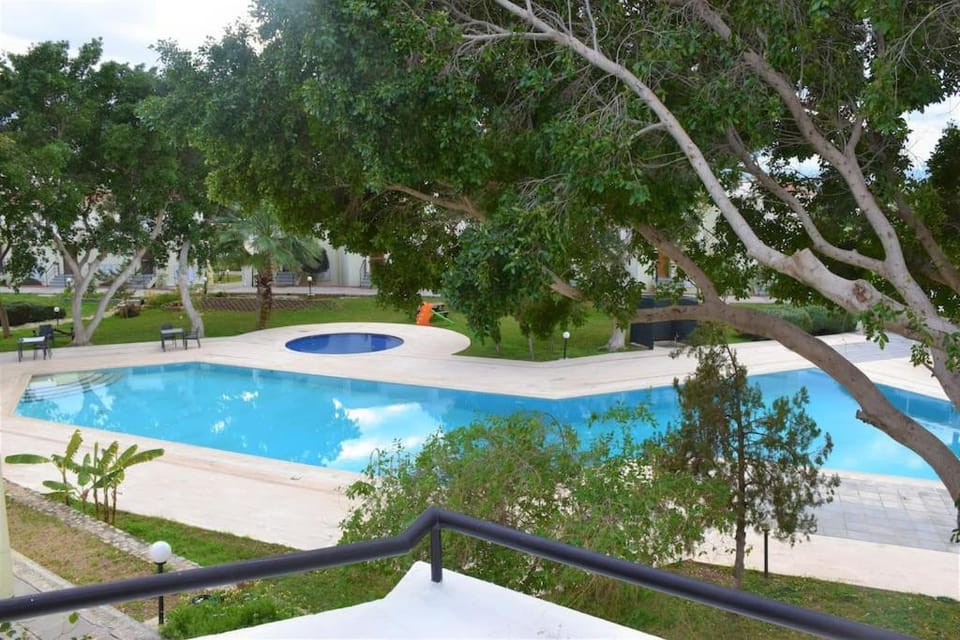 Balcony/Terrace, Pool view, Swimming pool