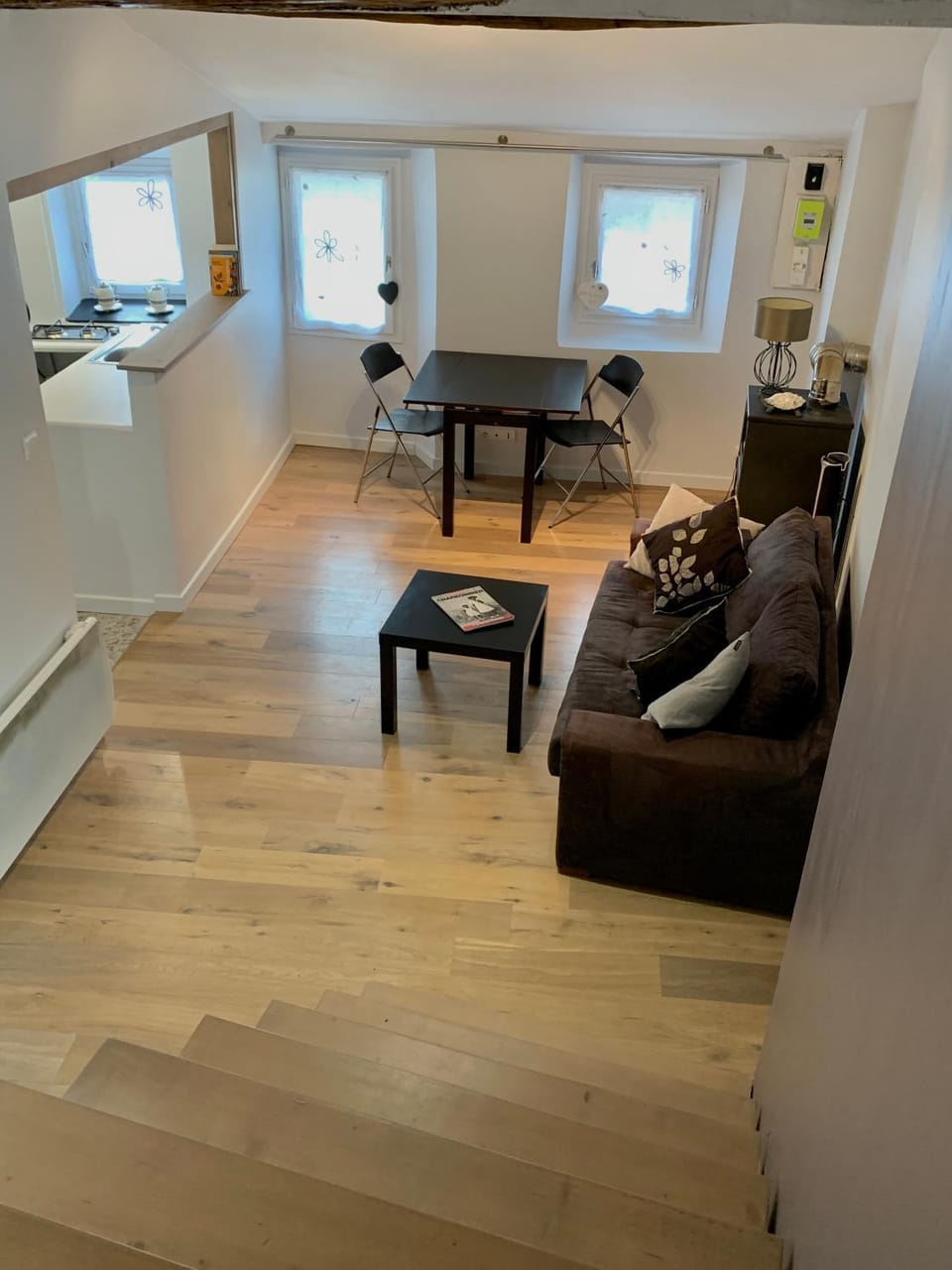 Kitchen or kitchenette, Living room