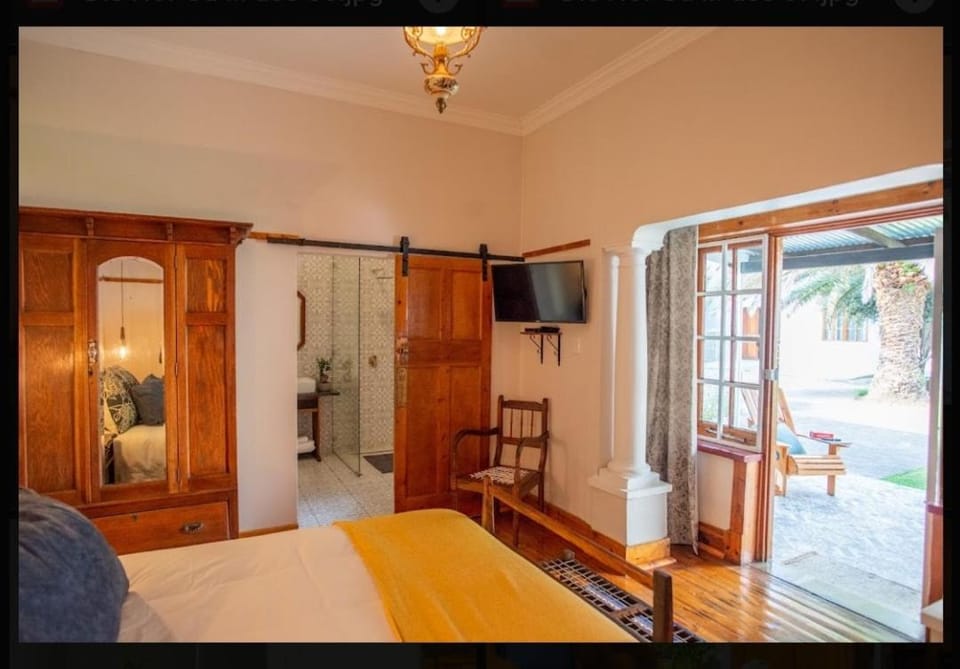 Die Hof Gastehuis Bed and Breakfast in North West, South Africa