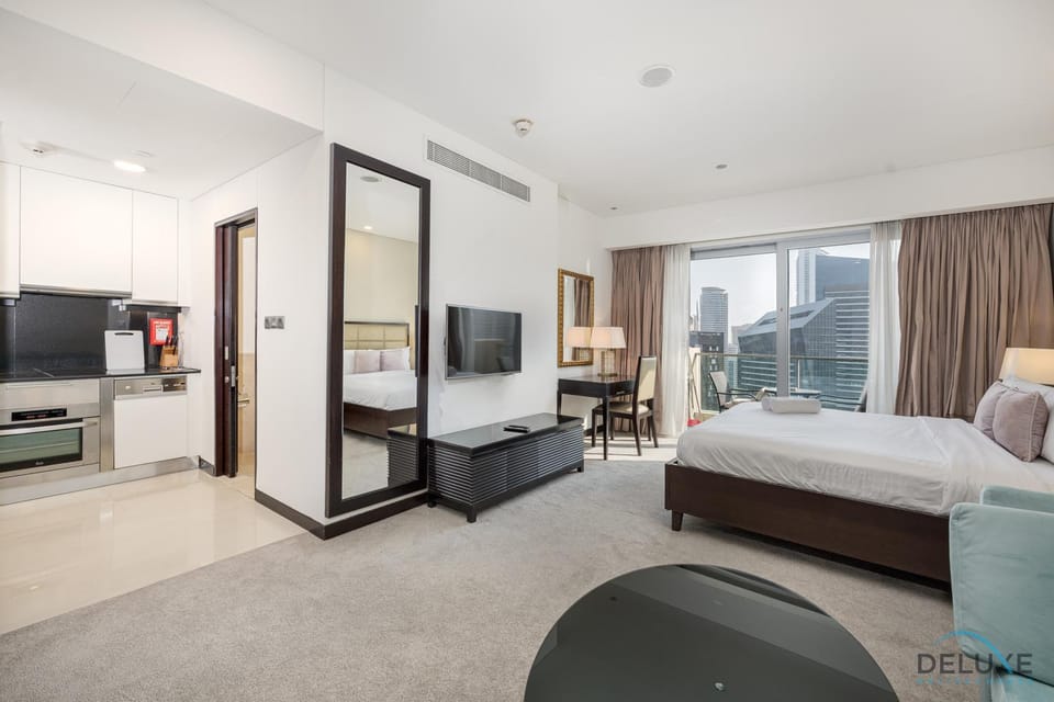 Bed, Bedroom, kitchen