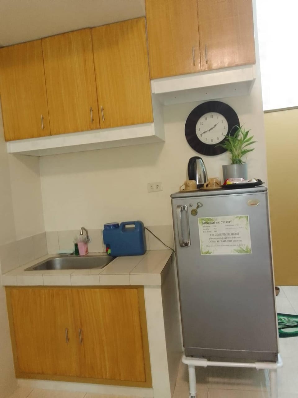 Kitchen or kitchenette