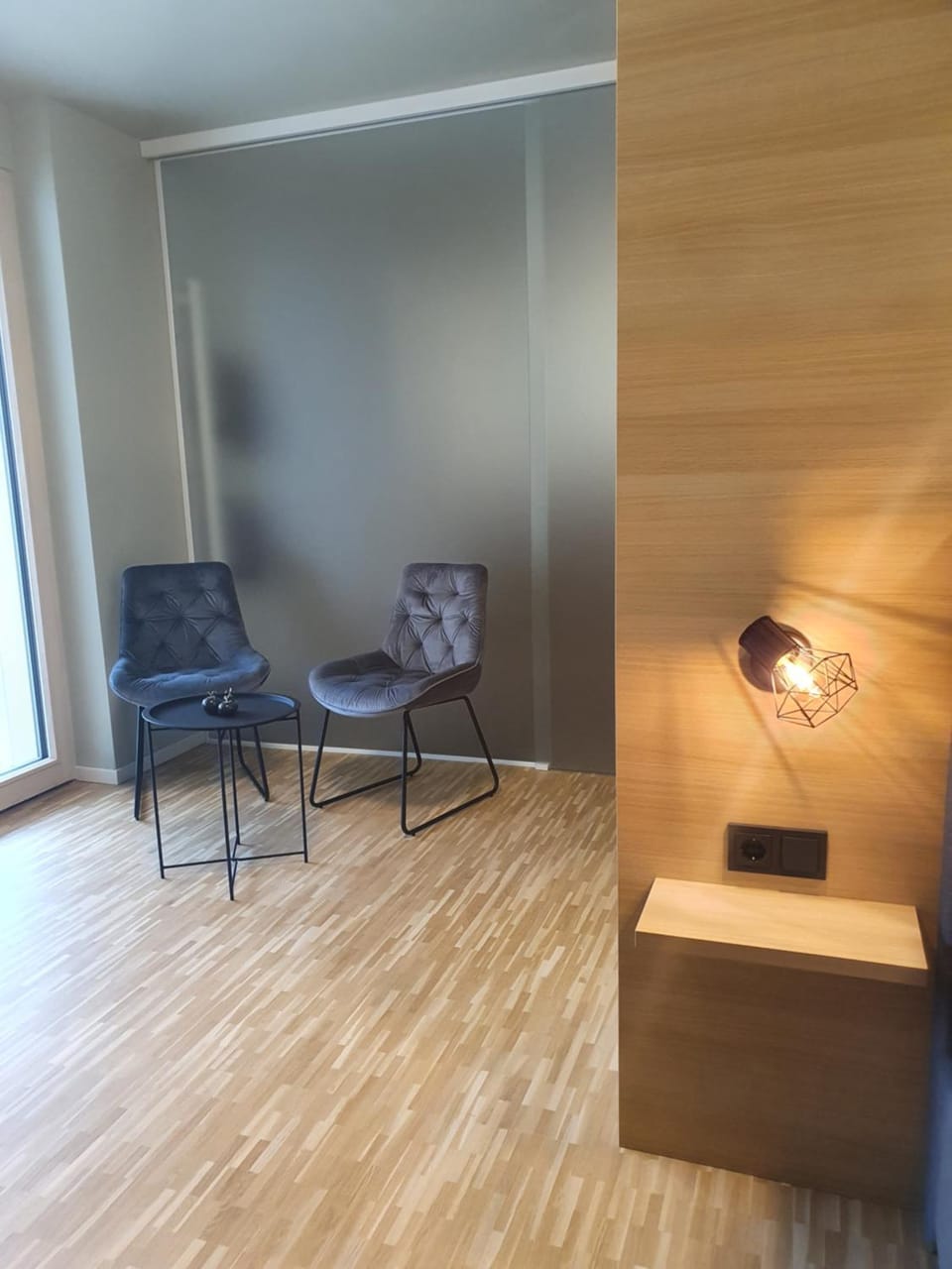 Living room, Photo of the whole room, Seating area