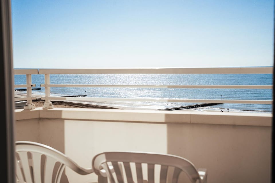 Day, View (from property/room), Balcony/Terrace, Beach, Sea view