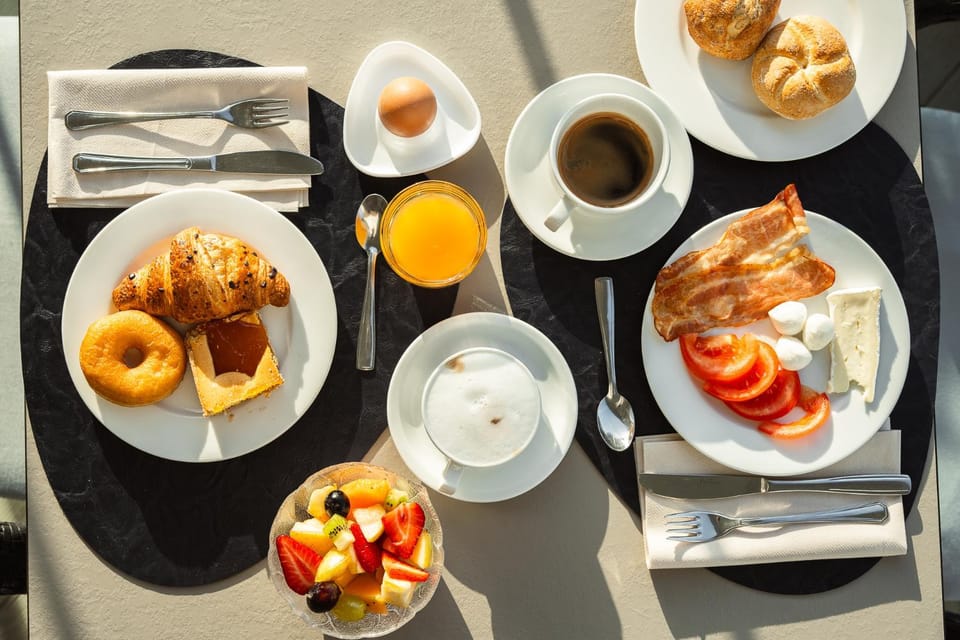Food and drinks, Food, Breakfast, Continental breakfast