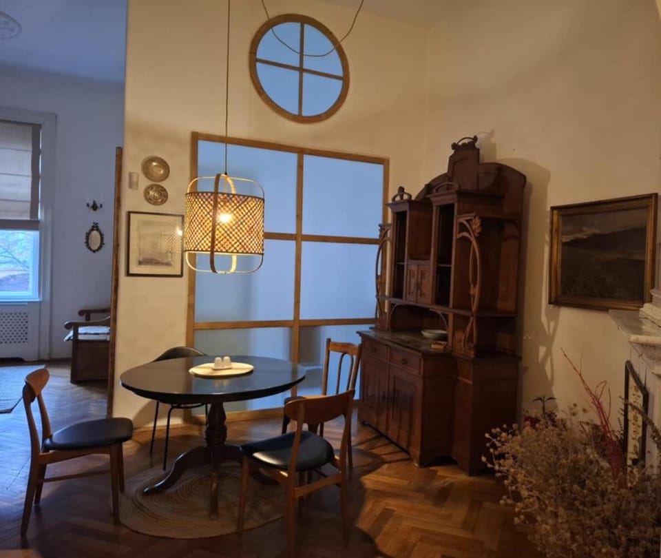 ANNO 1800 Apartment in Romania