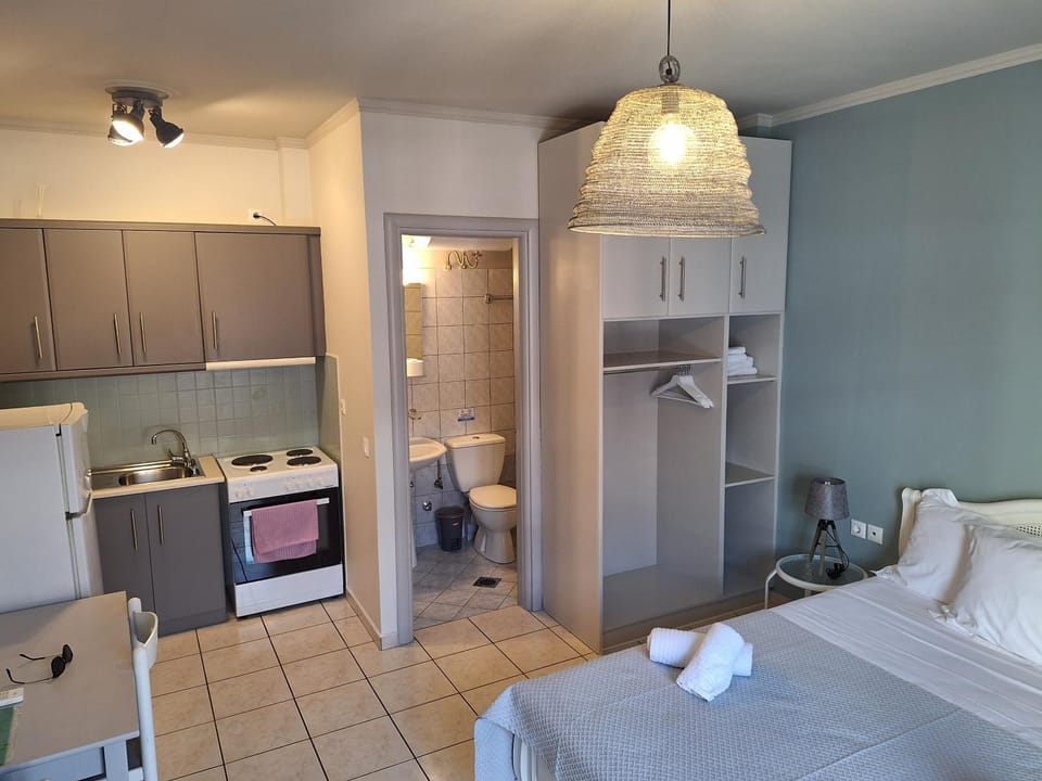 Toilet, Bathroom, Kitchen or kitchenette