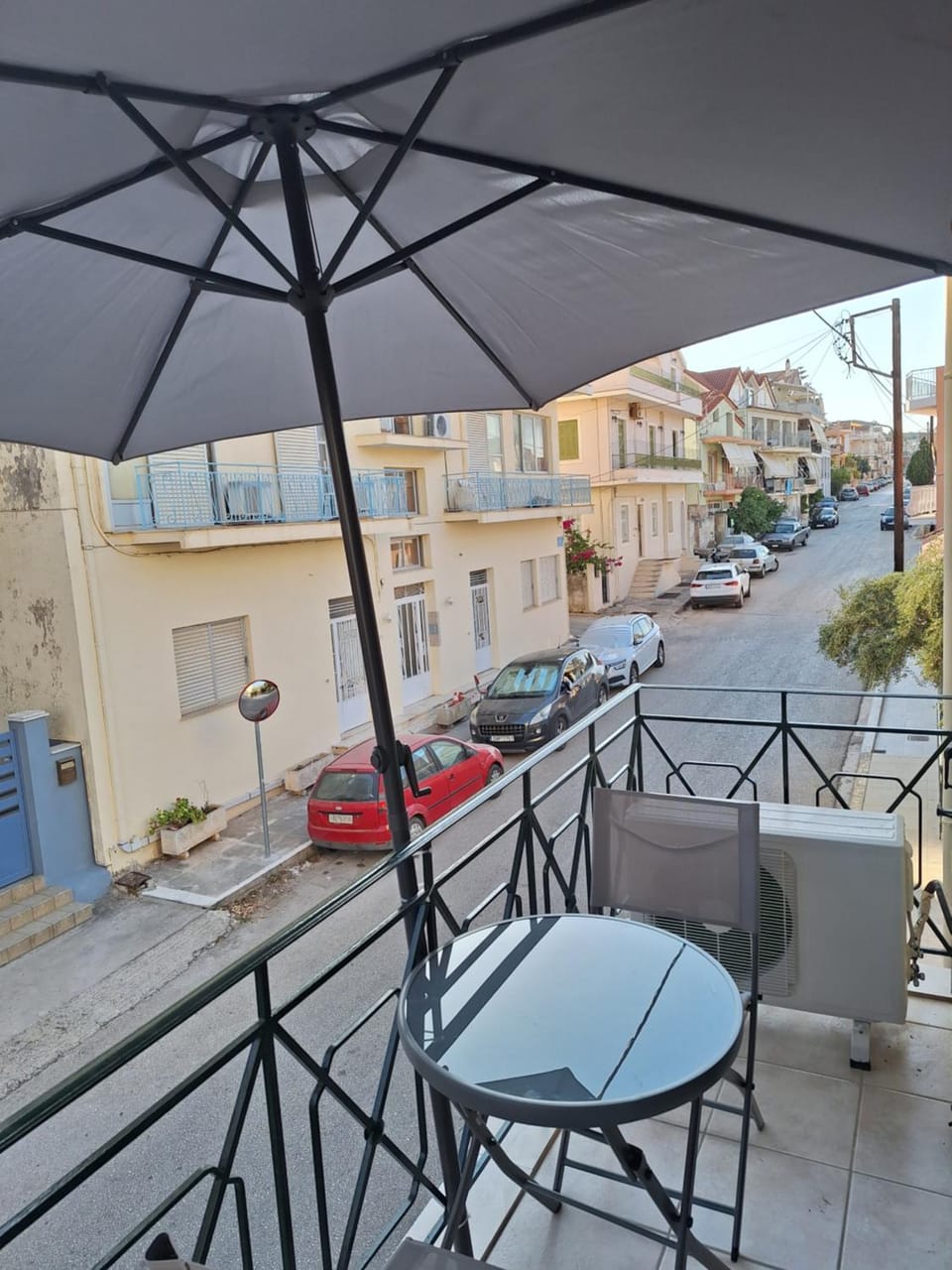 Neighbourhood, Balcony/Terrace, Street view
