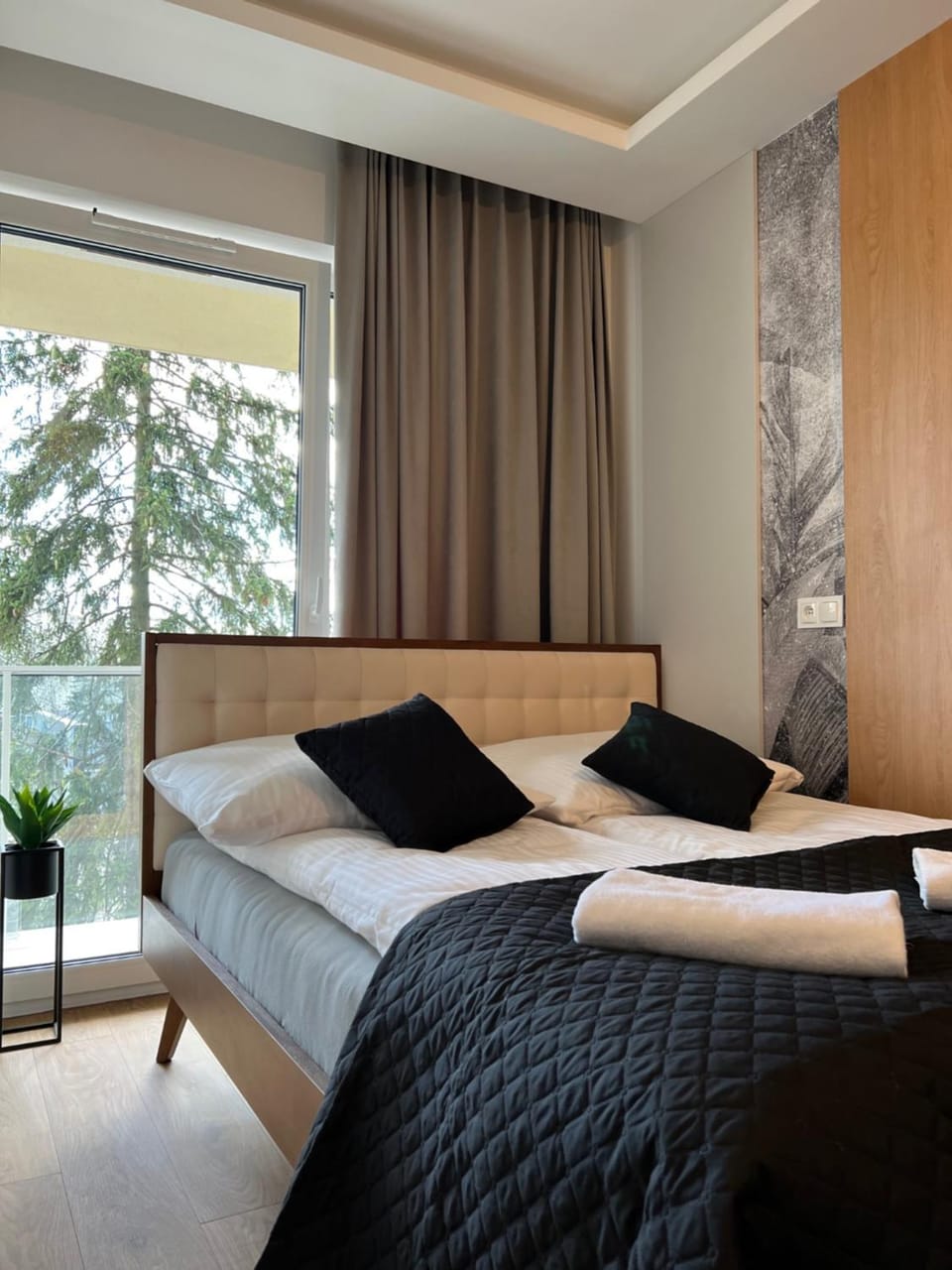 Family & Business Elegant Apartments ul Lotnicza Centrum Galeria Korona - 1 Bedroom, Terrace, Air Conditioning, Garage - NEW! Apartment in Poland