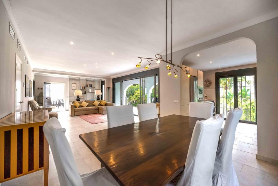 Property building, Living room