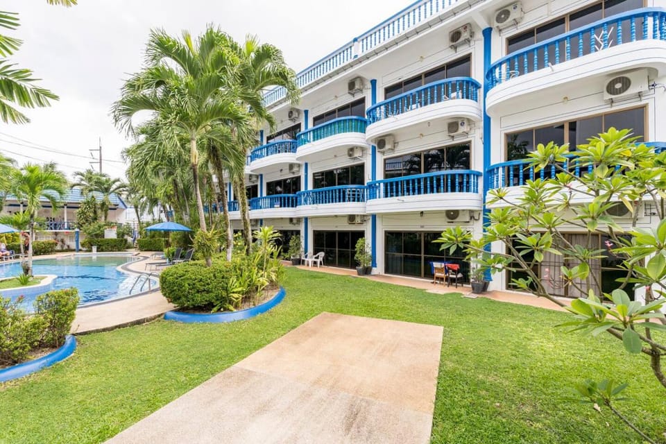 Property building, Swimming pool