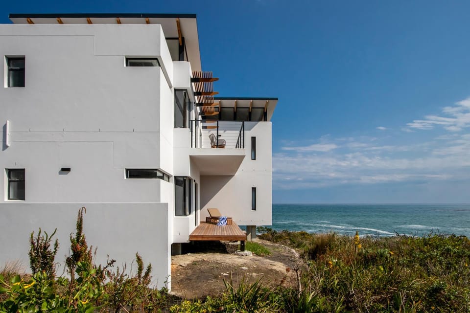 Property building, Day, Natural landscape, View (from property/room), Balcony/Terrace, Sea view