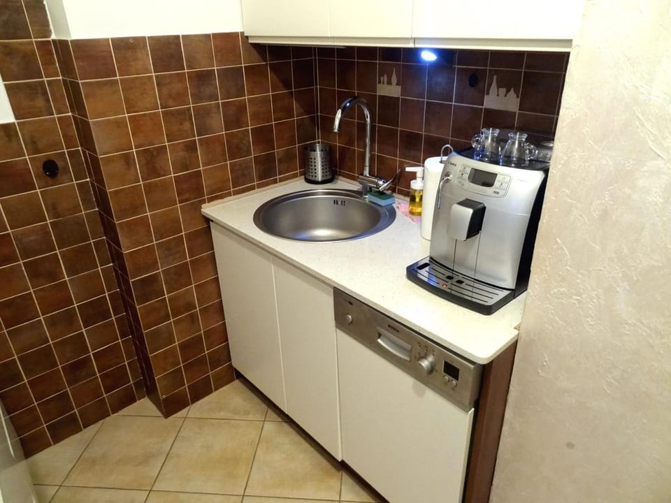 Coffee/tea facilities, Kitchen or kitchenette