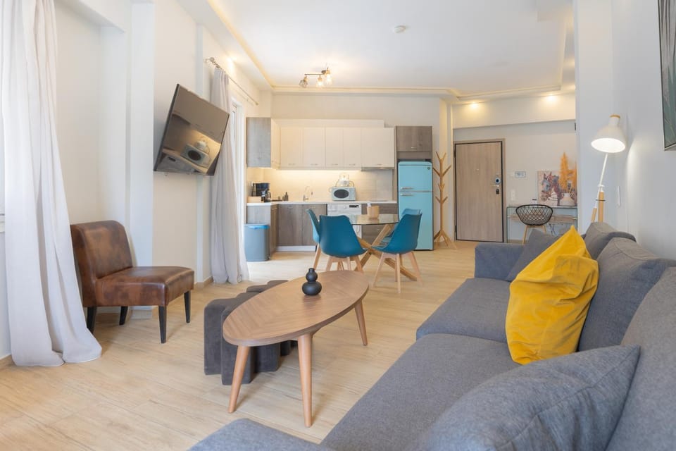 New Ventiri Family Suite 1, near Hilton, Athens central, fully equipped Apartment in Athens