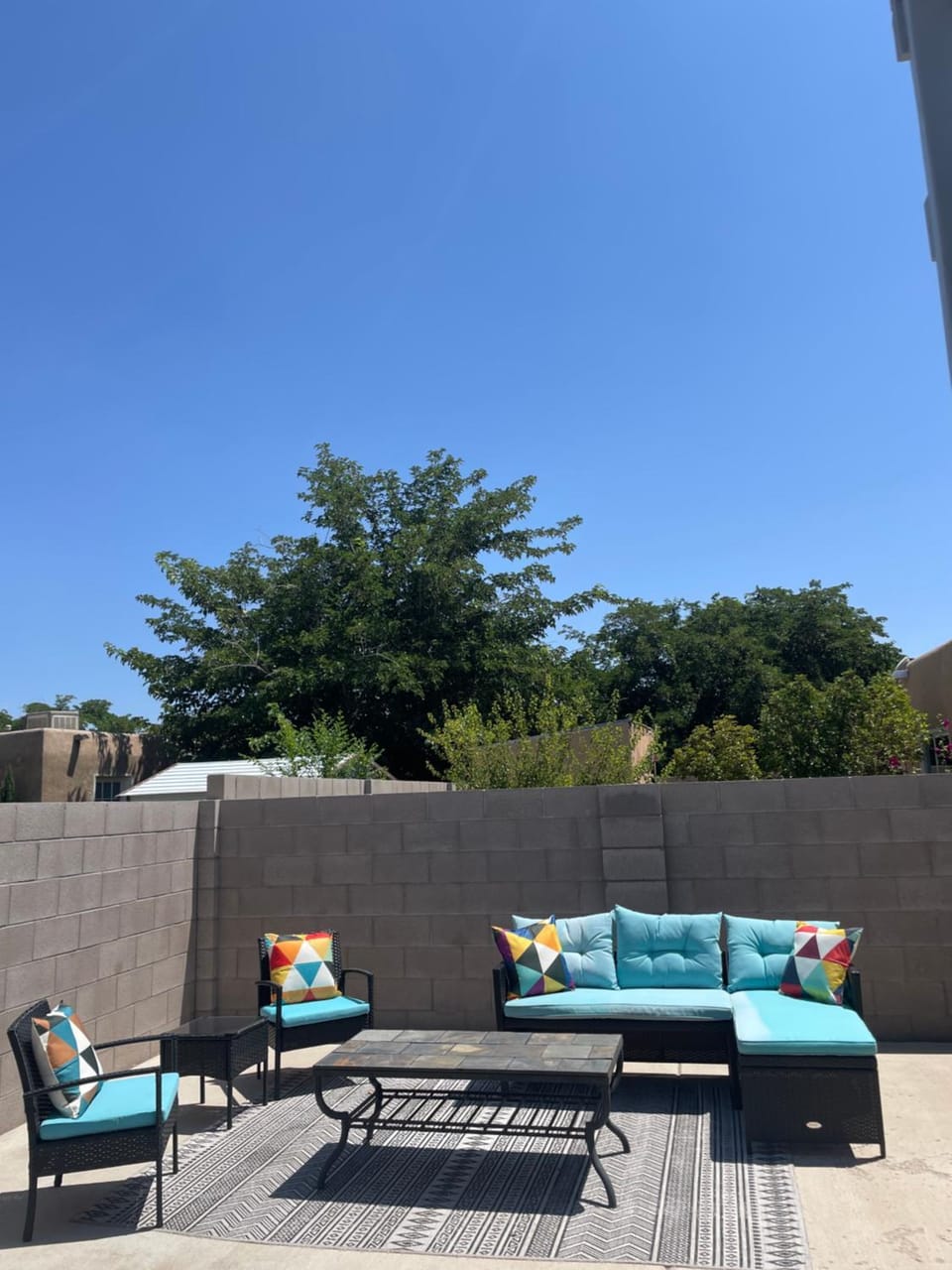 Comfy, contemporary quiet retreat vacation home with views House in Albuquerque