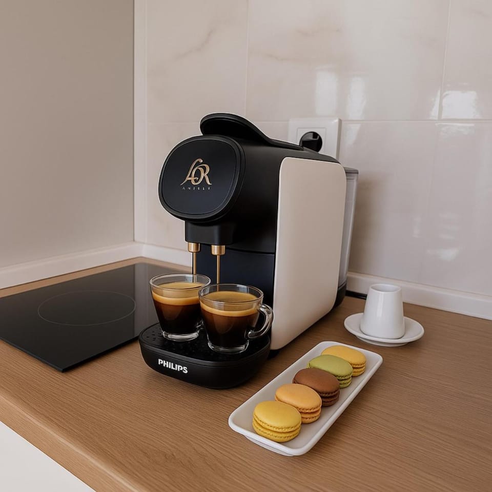 Coffee/tea facilities, kitchen