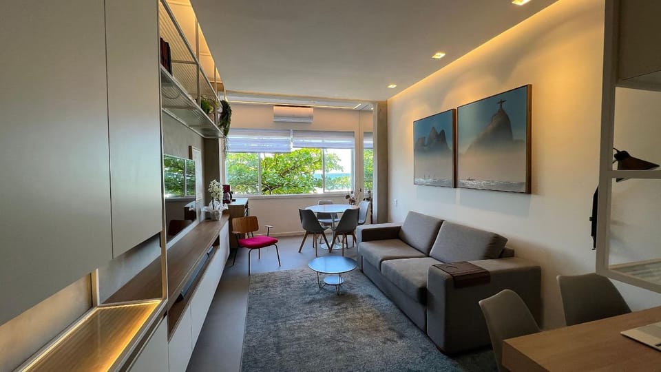 Modern Studio with Ocean View Apartment in Rio de Janeiro