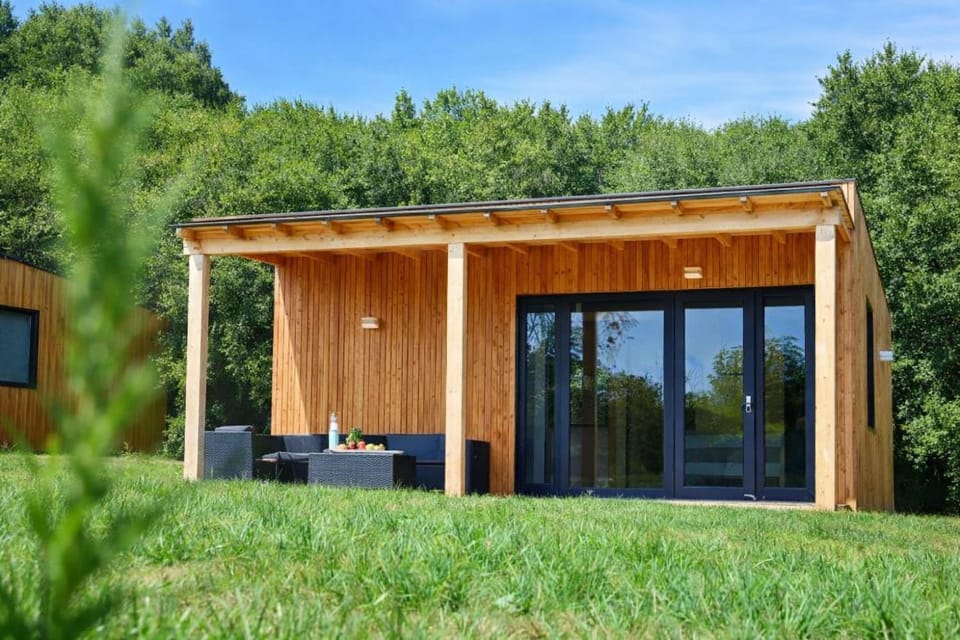 Off site, Balcony/Terrace