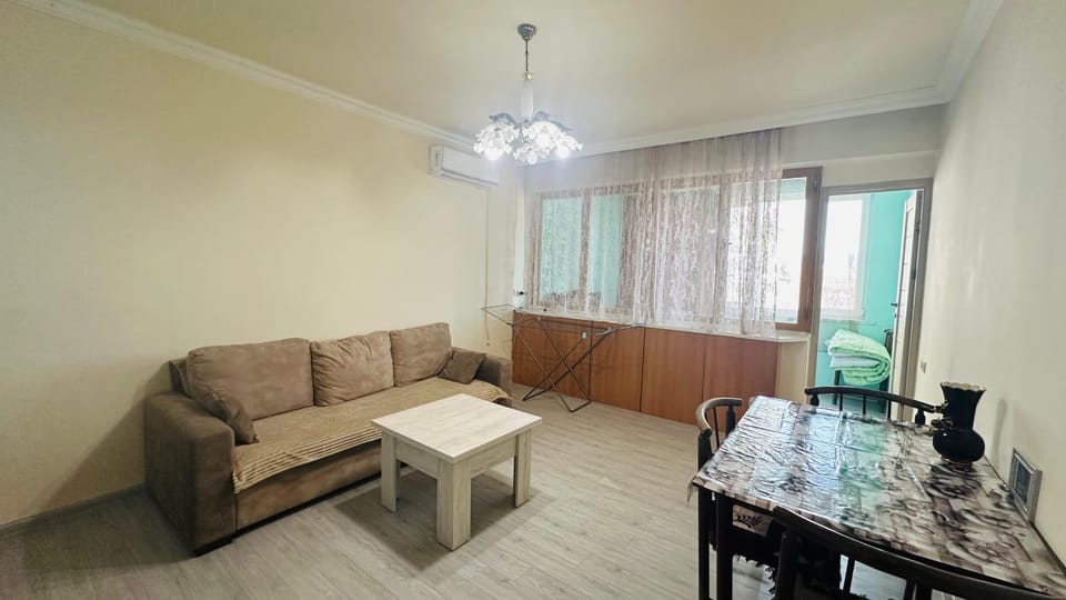 Sunny Apartment close to Erebuni mall Apartment in Yerevan