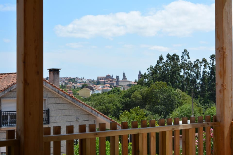 Balcony/Terrace, City view