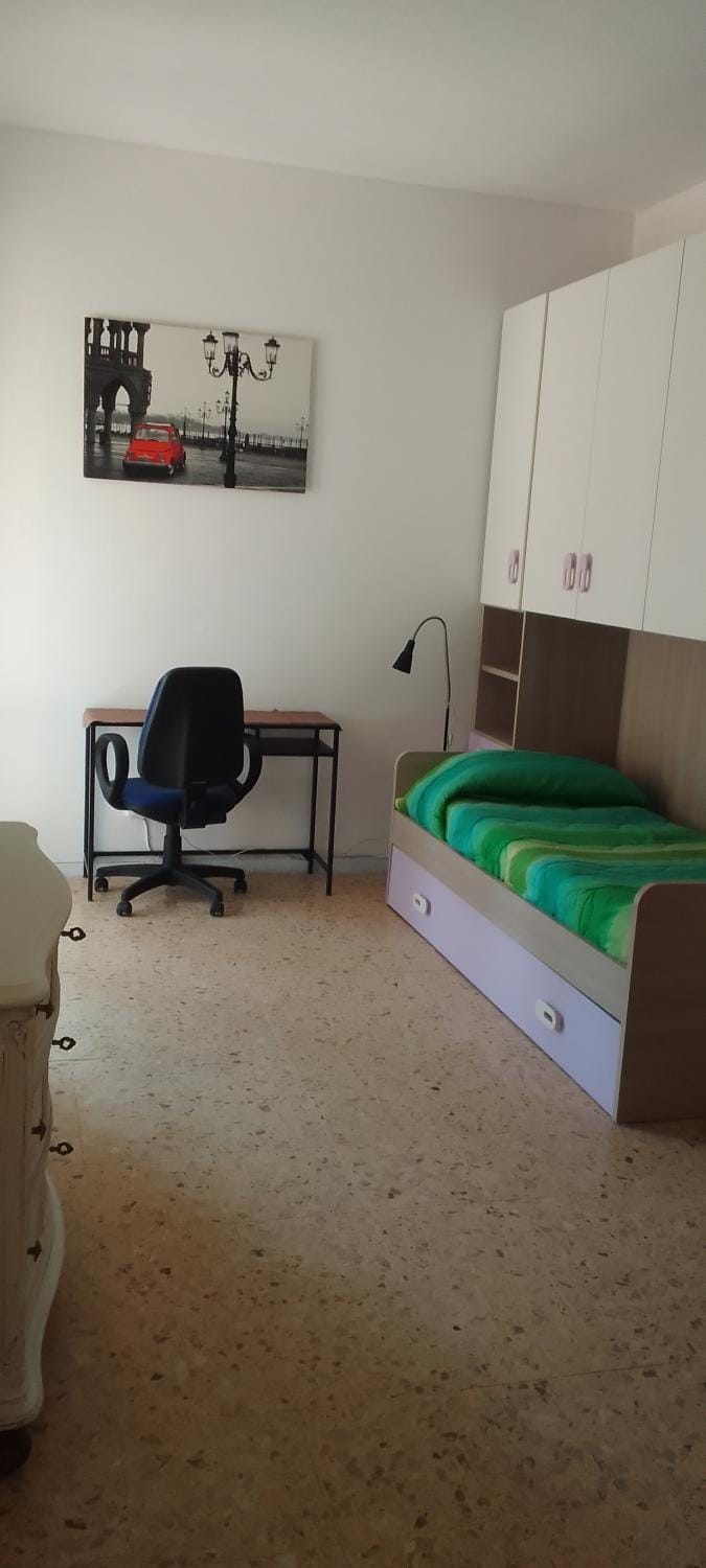 "HOUSE OF LELLA" Appartamento 2 Camere da letto - M1 METRO ROSSA Apartment in Sesto San Giovanni