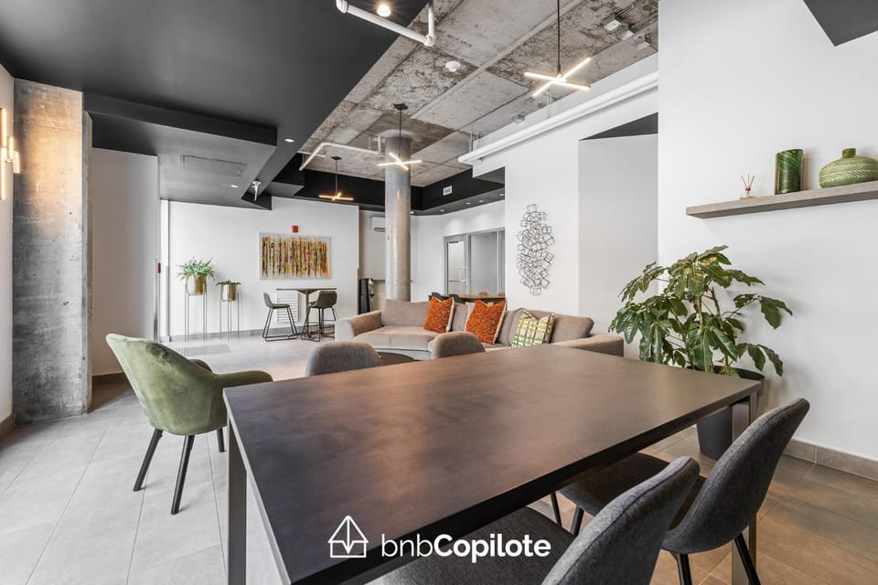 Le Caïman Apartment in Quebec City