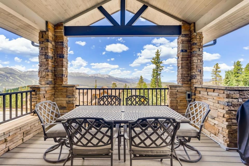 Mountain Vista Retreat House in Breckenridge