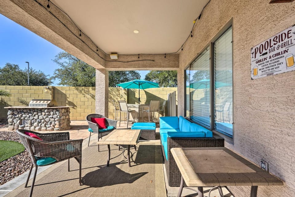 Putting Green + Game Room: Goodyear Oasis House in Avondale
