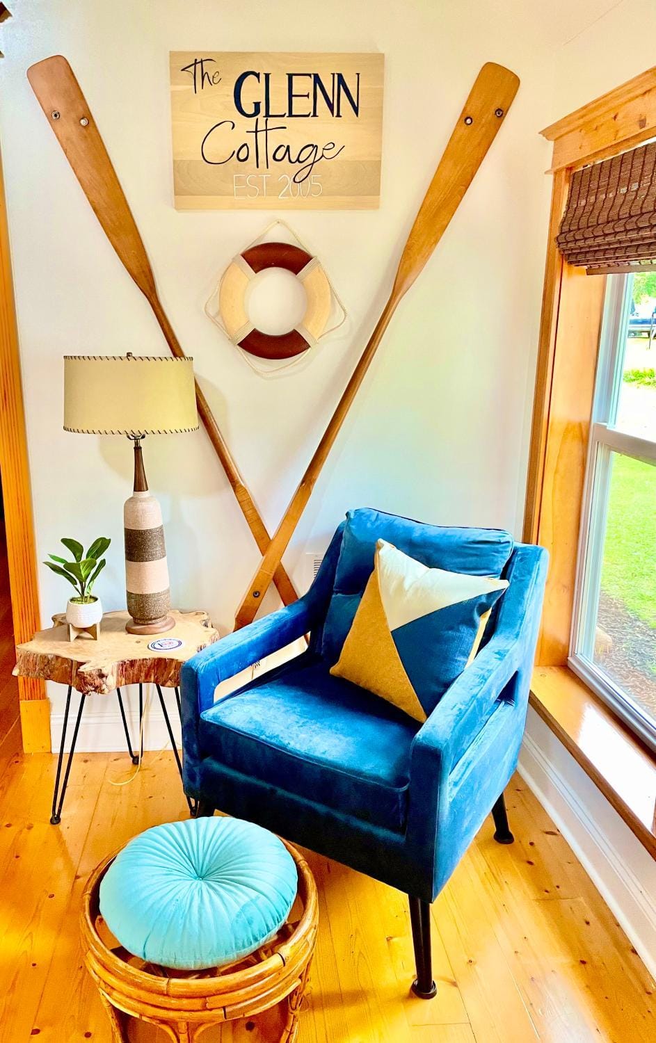 Living room, Seating area