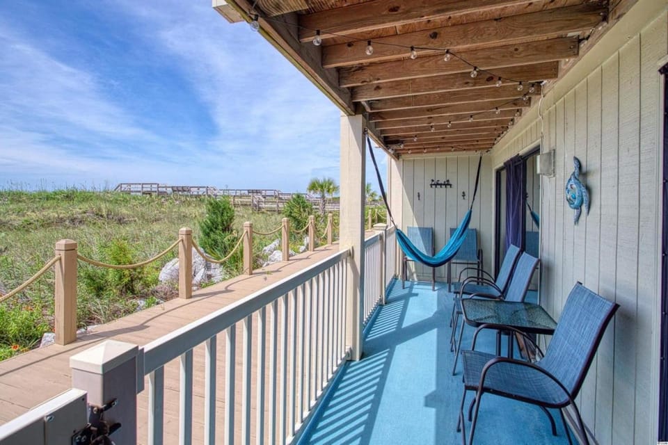 Patio, View (from property/room), Balcony/Terrace