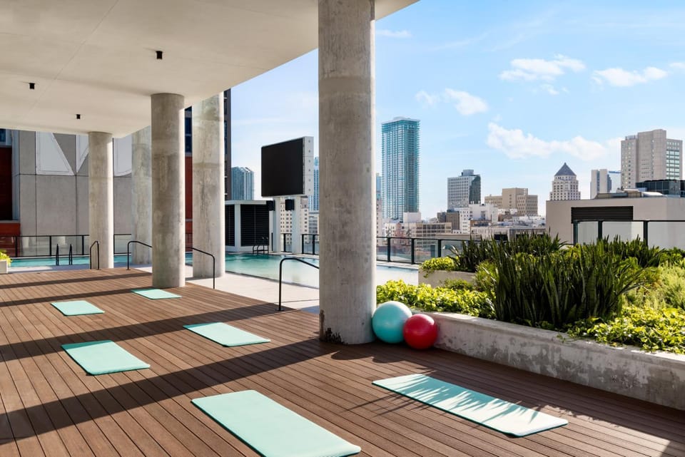 Communal lounge/ TV room, Fitness centre/facilities, Evening entertainment
