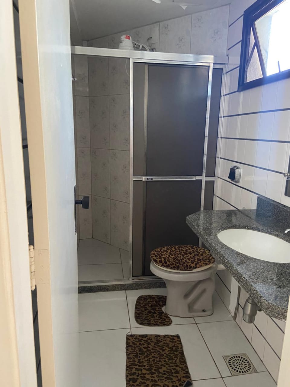 Quarto e sala Localização ótima na opinião de 100% dos hóspedes Apartment in Vitoria