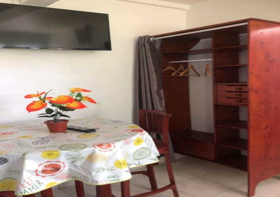 TV and multimedia, Dining area