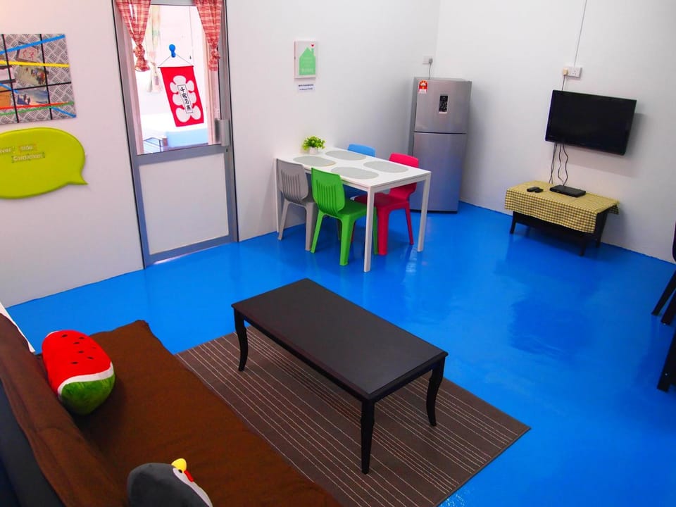 Communal lounge/ TV room, TV and multimedia, Evening entertainment