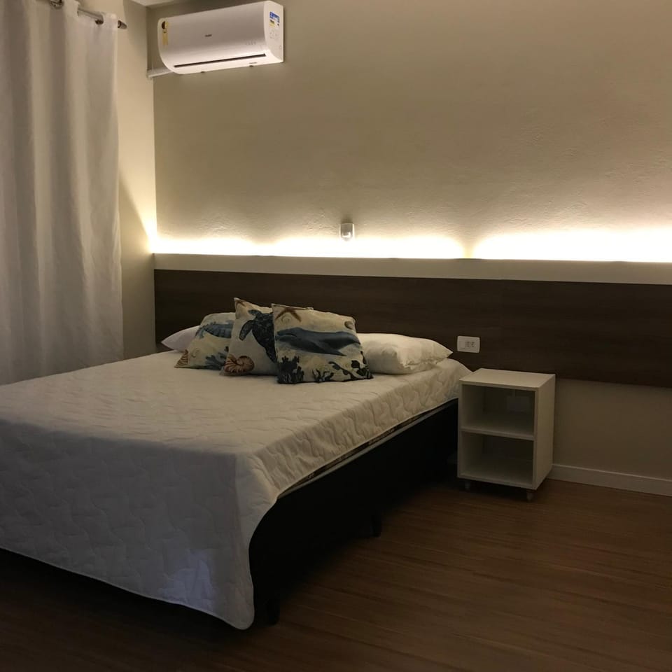 Bed, air conditioner