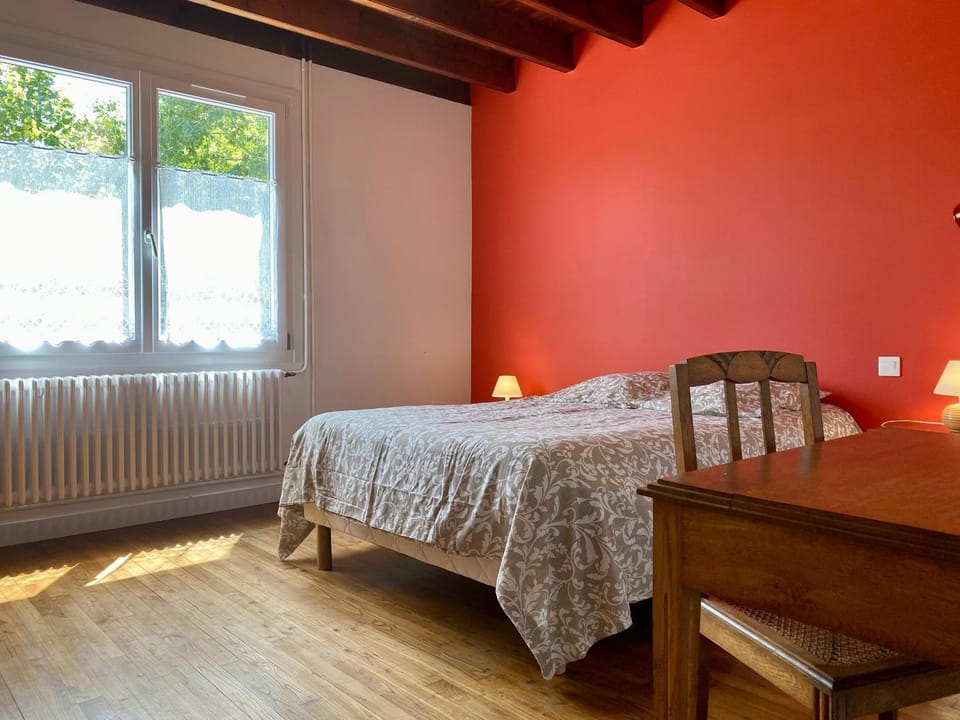 Maison de vacances spacieuse près de la forêt, avec jardin, cheminée, wifi, et équipements de loisirs. - FR-1-306-1223 House in Pays de la Loire