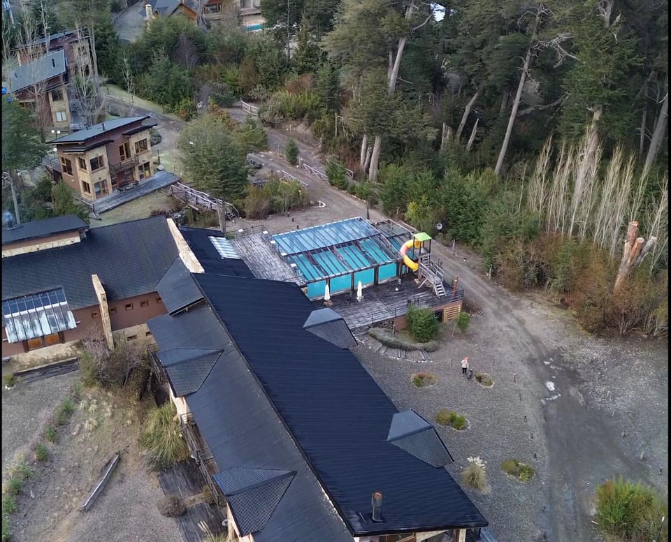 Property building, Natural landscape, Bird's eye view, Pool view, Swimming pool